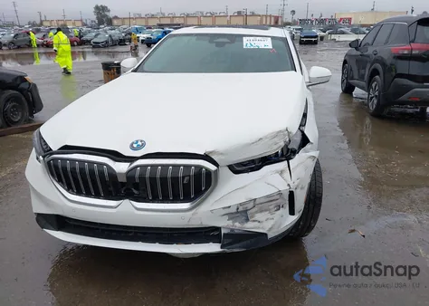 2024 BMW I5 Edrive40 из США, поврежденный, VIN WBY33FK07RCR95794